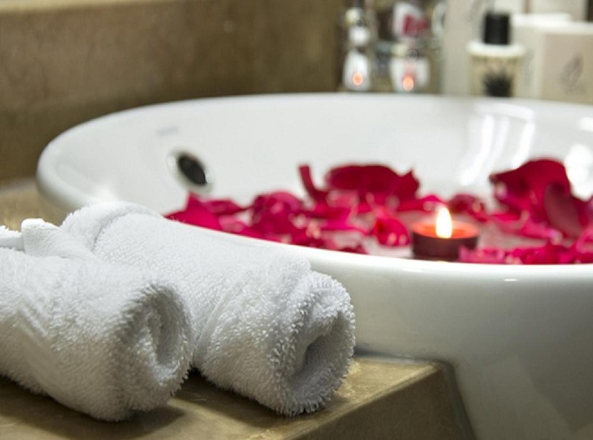 Mughal Suites Rás al-Chajma Exteriér fotografie